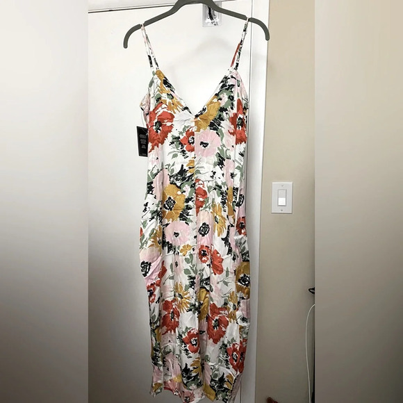 NWT Volcom Surfbird Dress Size Small - Picture 5 of 12